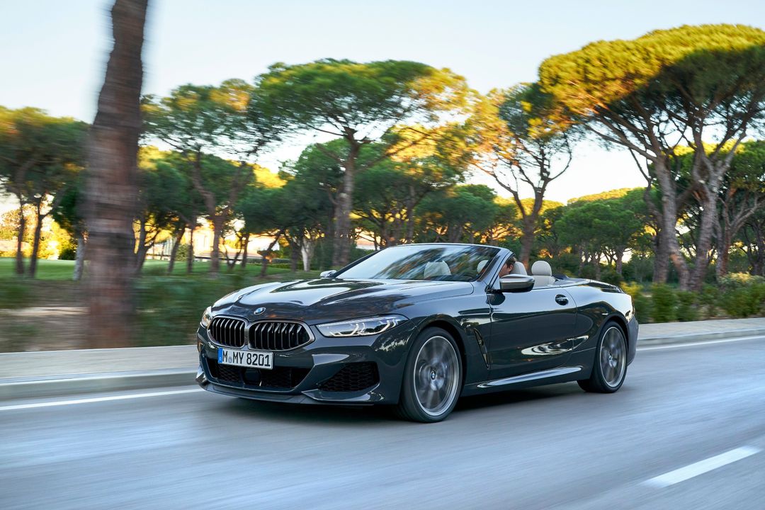 P90400885_lowRes_the-bmw-8-series-con