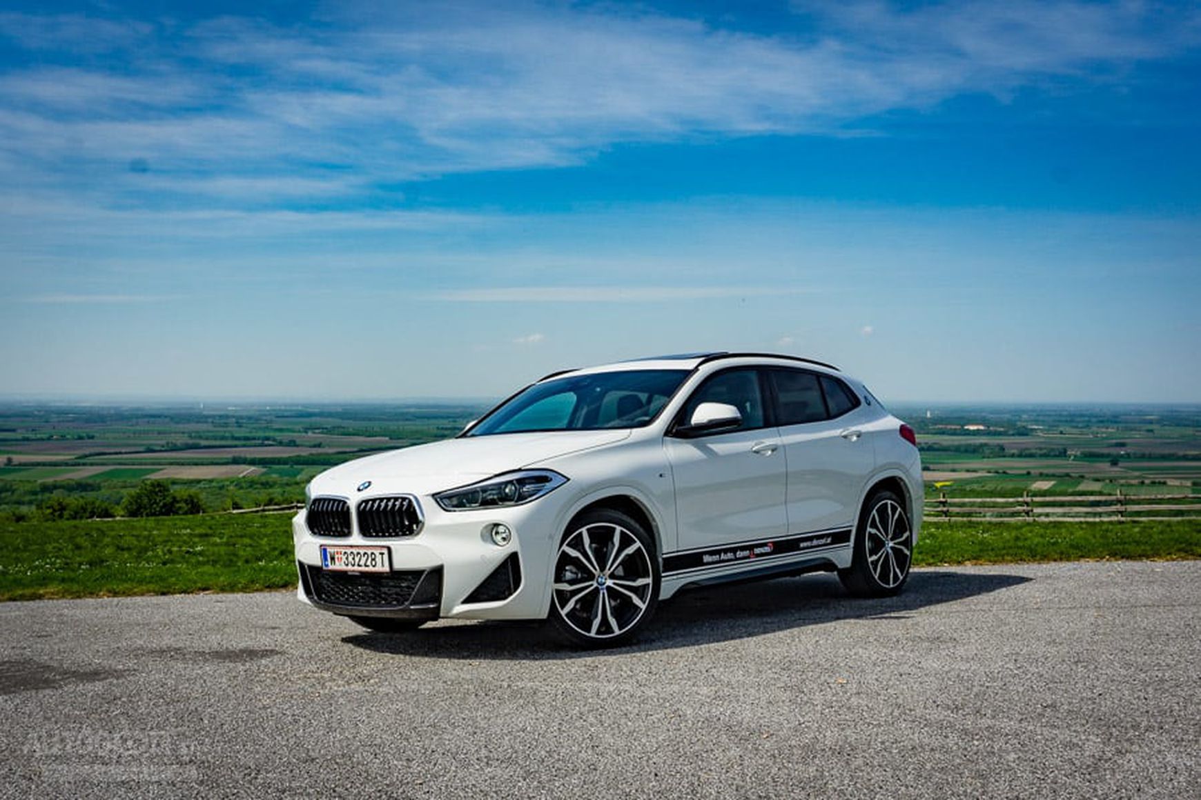 Фото bmw x 2